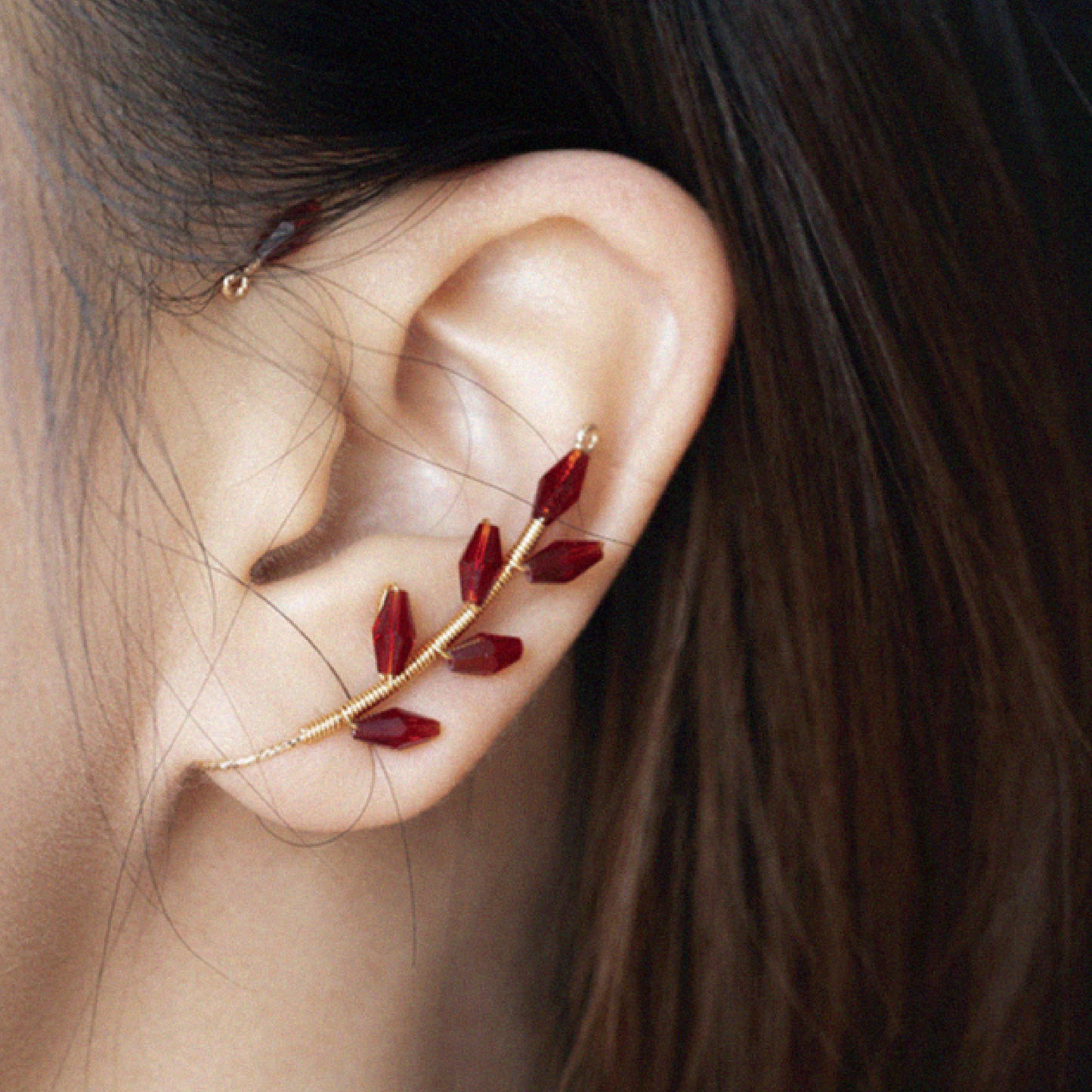 Crystal Vintage Ear Cuff Earrings|(Black/Blue/Red)